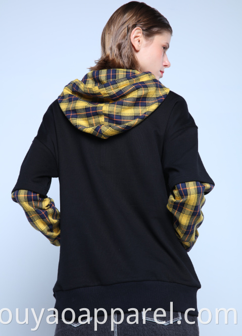 POUCH POCKET HOODIE 